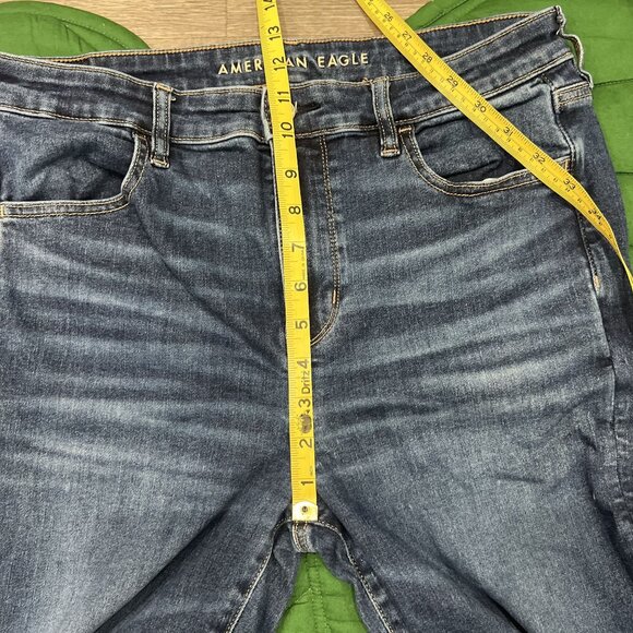 American Eagle Womens Petite 14 Short High Rise Jegging Next Level Stretch - Picture 9 of 12